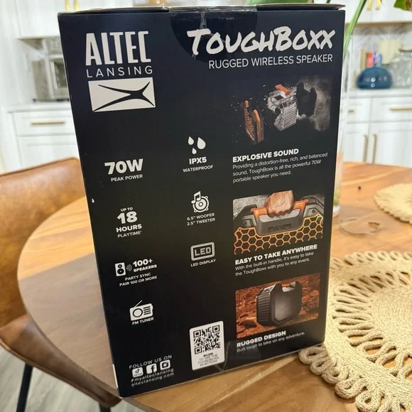 Altec Lansing Rugged Wireless Speaker - Black and Orange - Picture 2 of 10